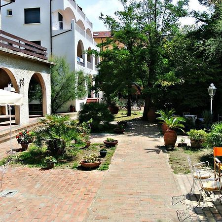 Hotel Villa Furia Μπελάρια-Ιτζέα Μαρίνα Εξωτερικό φωτογραφία